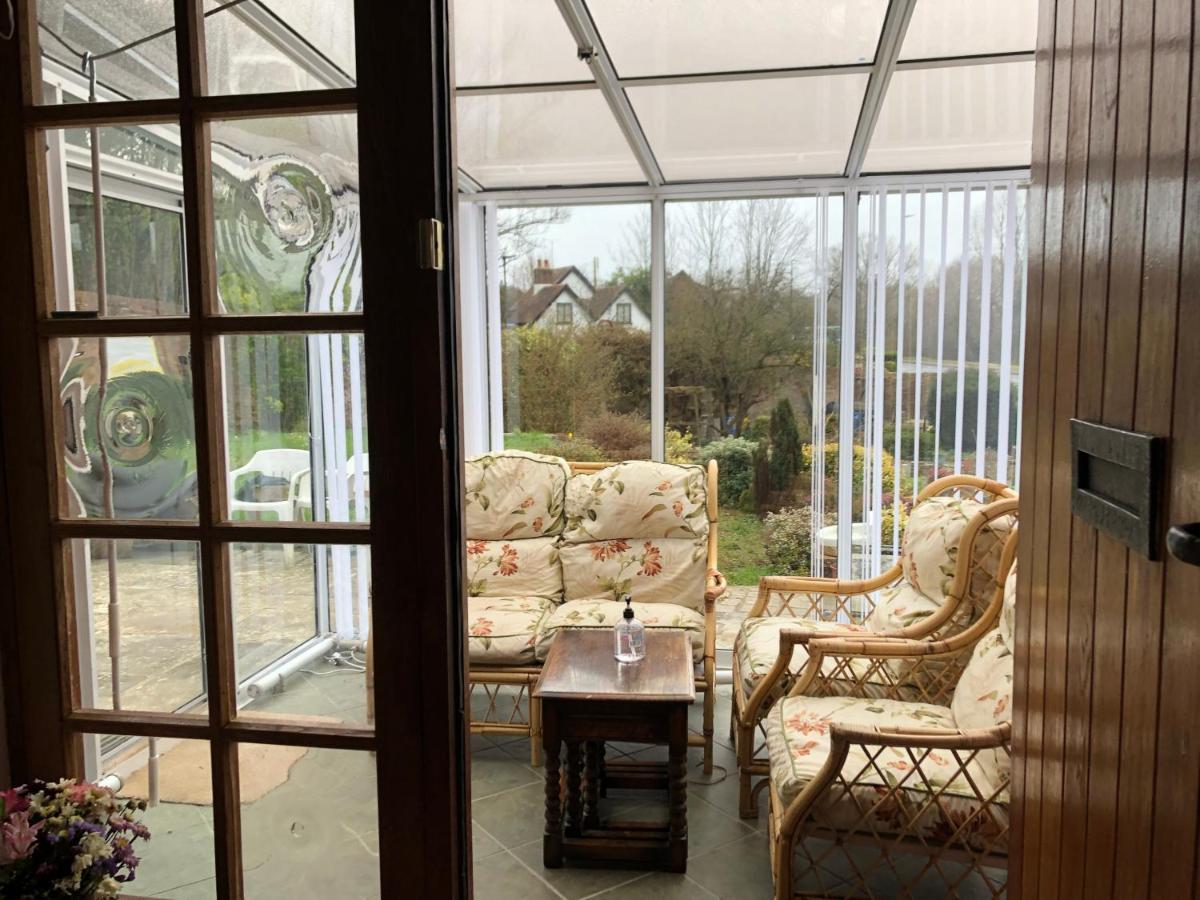 Ponders End Bed & Breakfast Newport  Exterior photo